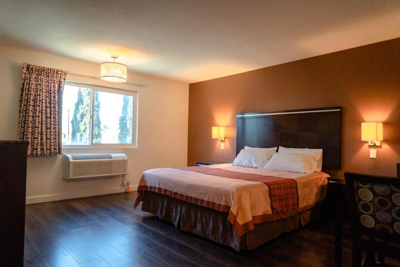 Maywood Inn Εξωτερικό φωτογραφία