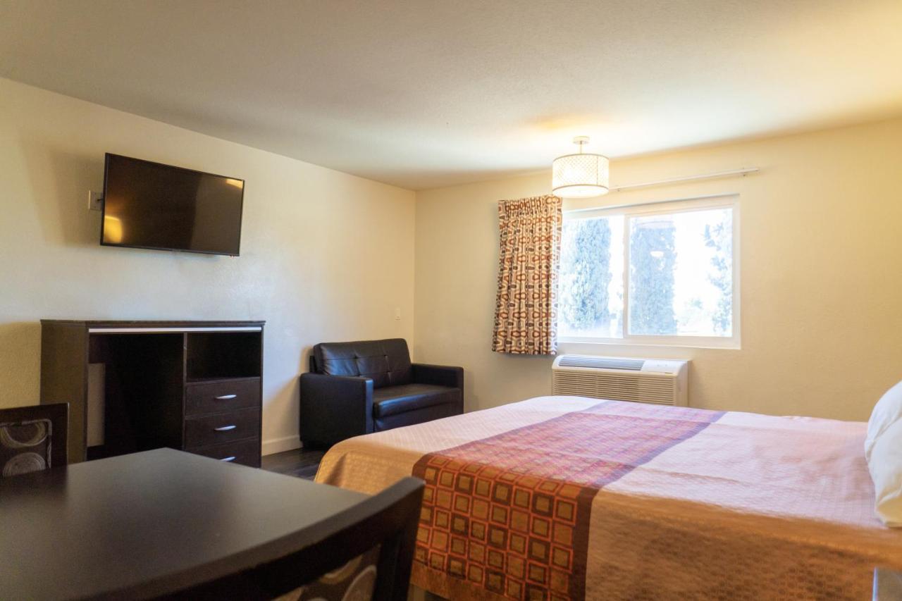 Maywood Inn Εξωτερικό φωτογραφία